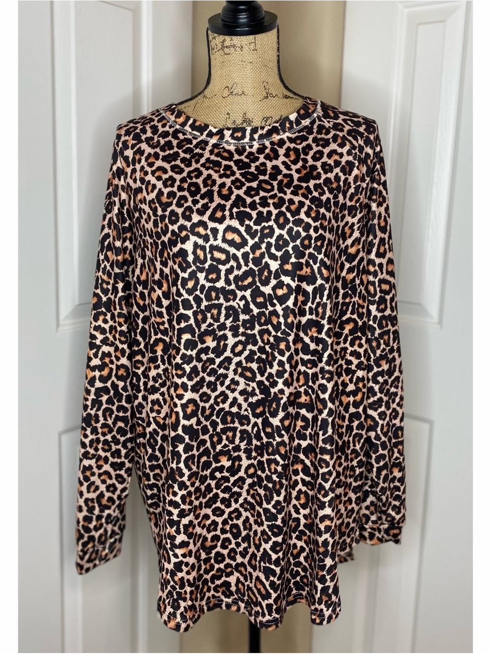 ChicSoul - Cheetah print Long Sleeve Women’s Top Size 1x